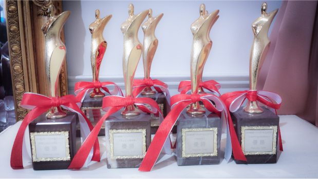 ヘアスタイルランキングトロフィー